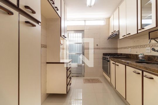 Cozinha de casa à venda com 3 quartos, 200m² em Jardim Santa Cruz (sacoma), São Paulo