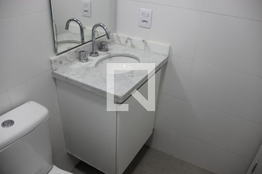 Banheiro Social de apartamento para alugar com 2 quartos, 71m² em Boa Vista, Sorocaba