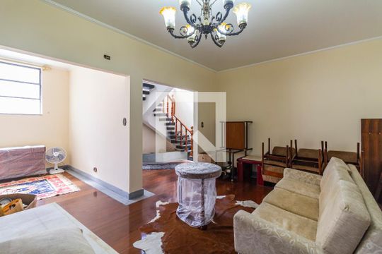 Sala de casa para alugar com 3 quartos, 400m² em Parque Colonial, São Paulo