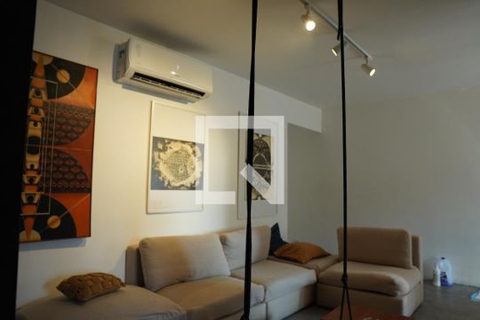 Sala de apartamento à venda com 2 quartos, 61m² em Cerqueira César, São Paulo