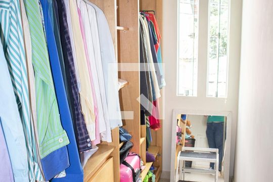 Closet de casa à venda com 3 quartos, 100m² em Tremembé, São Paulo