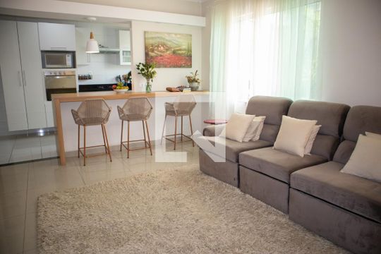Sala de casa à venda com 3 quartos, 100m² em Tremembé, São Paulo