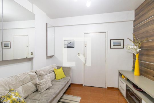Sala de apartamento à venda com 2 quartos, 43m² em Centro, Curitiba