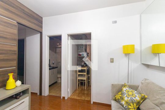Sala de apartamento à venda com 2 quartos, 43m² em Centro, Curitiba
