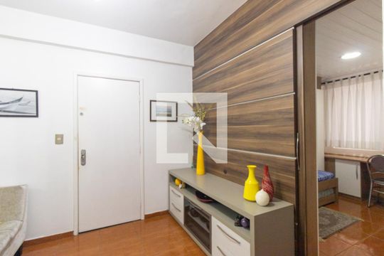 Sala de apartamento à venda com 2 quartos, 43m² em Centro, Curitiba