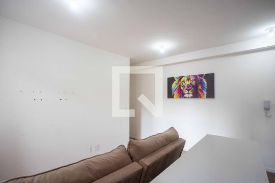 Sala de apartamento para alugar com 2 quartos, 45m² em Piraporinha, Diadema