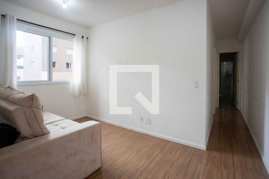 Sala de apartamento para alugar com 2 quartos, 45m² em Piraporinha, Diadema