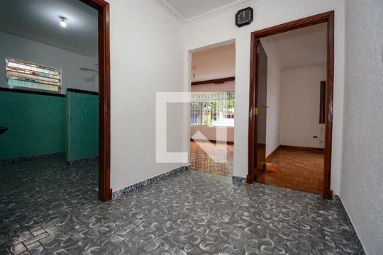 acesso aos quartos  de casa à venda com 2 quartos, 252m² em Independência, São Bernardo do Campo