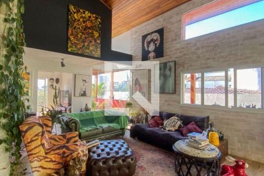 Casa à venda com 3 quartos, 350m² em Vila Romana, São Paulo