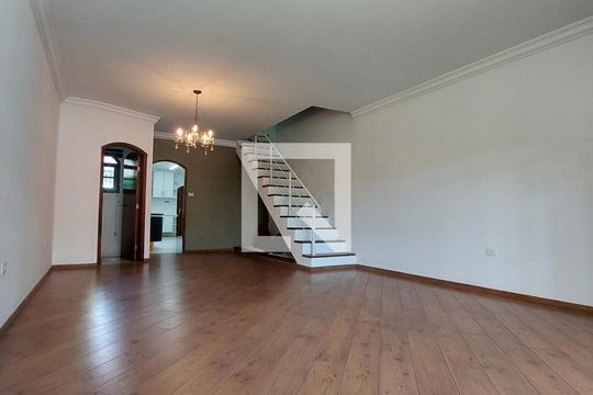 Casa à venda com 3 quartos, 292m² em Jardim Las Vegas, Santo André
