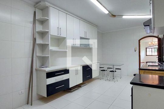 Cozinha de casa à venda com 3 quartos, 292m² em Jardim Las Vegas, Santo André