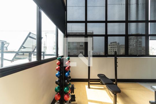 Academia de apartamento para alugar com 1 quarto, 33m² em República, São Paulo