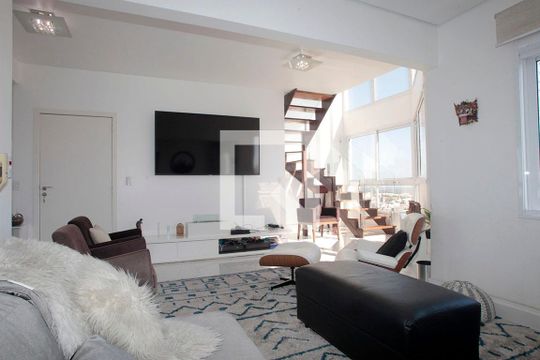 Apartamento para alugar com 3 quartos, 200m² em Auxiliadora, Porto Alegre