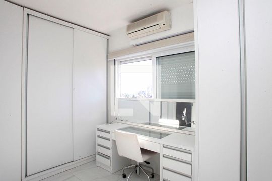 Quarto 1 Suíte de apartamento para alugar com 3 quartos, 200m² em Auxiliadora, Porto Alegre