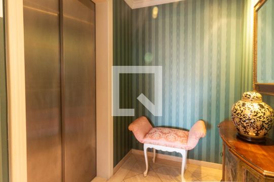Hall social de apartamento à venda com 3 quartos, 176m² em Vila Mariana, São Paulo