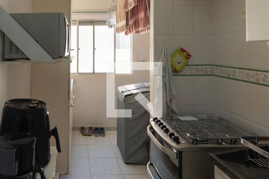 Cozinha de apartamento à venda com 2 quartos, 62m² em Swift, Campinas