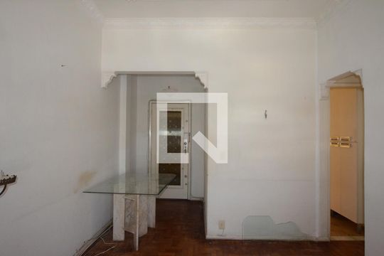 Sala de apartamento à venda com 2 quartos, 70m² em Penha, Rio de Janeiro