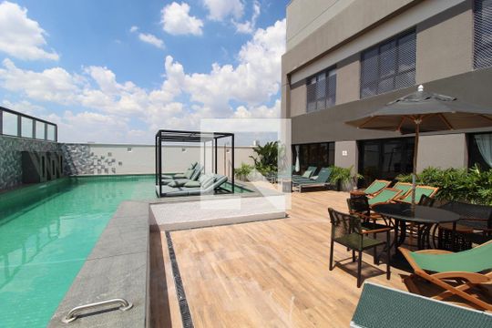 Área Comum - Piscina de kitnet/studio para alugar com 1 quarto, 24m² em Vila Olímpia, São Paulo