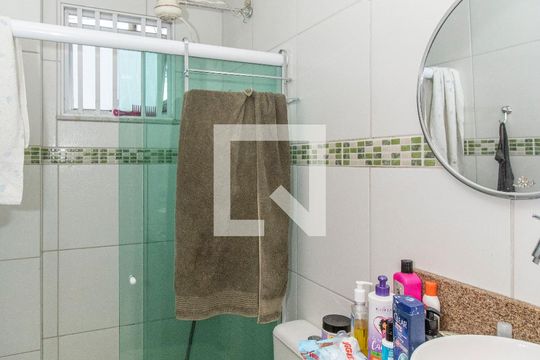 Banheiro de apartamento à venda com 3 quartos, 75m² em Irajá, Rio de Janeiro