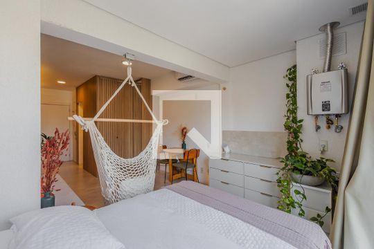Quarto de apartamento à venda com 1 quarto, 31m² em Pinheiros, São Paulo