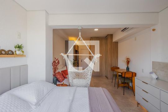 Quarto de apartamento à venda com 1 quarto, 31m² em Pinheiros, São Paulo