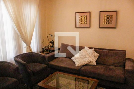 Sala de casa para alugar com 3 quartos, 190m² em Jardim Colombo, São Paulo