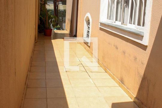 Área comum de casa para alugar com 3 quartos, 190m² em Jardim Colombo, São Paulo