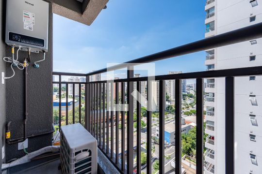 Sacada de casa de condomínio à venda com 1 quarto, 27m² em Jardim Prudência, São Paulo