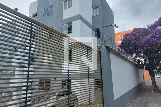 Fachada de apartamento à venda com 2 quartos, 54m² em Centro, Contagem