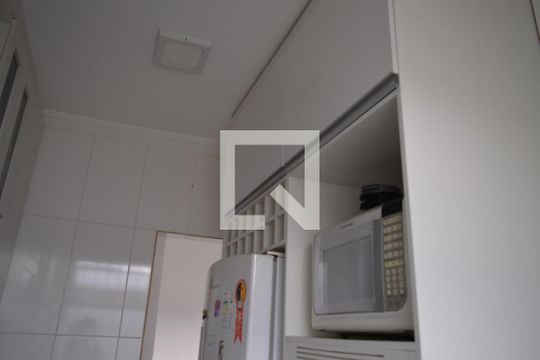 Cozinha de apartamento à venda com 2 quartos, 54m² em Centro, Contagem