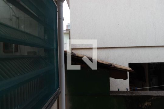 Vista de casa à venda com 3 quartos, 126m² em Santa Teresinha, São Paulo