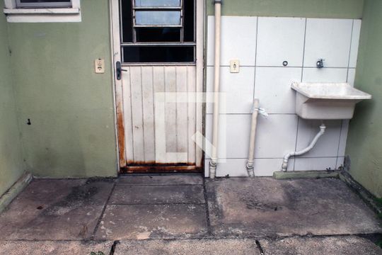 Área externa de casa de condomínio à venda com 2 quartos, 48m² em Fazenda São Borja, São Leopoldo
