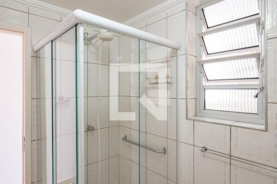 Banheiro Social de apartamento à venda com 1 quarto, 38m² em Bosque da Saúde, São Paulo