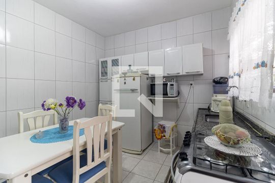 Cozinha de casa para alugar com 2 quartos, 111m² em Vila Marte, São Paulo