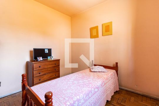 Quarto 2 de casa para alugar com 2 quartos, 111m² em Vila Marte, São Paulo
