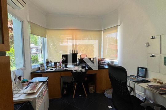 Escritório de casa de condomínio à venda com 3 quartos, 351m² em Alphaville, Santana de Parnaíba