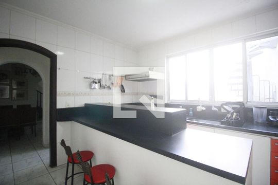 Cozinha de casa à venda com 4 quartos, 140m² em Indianópolis, São Paulo