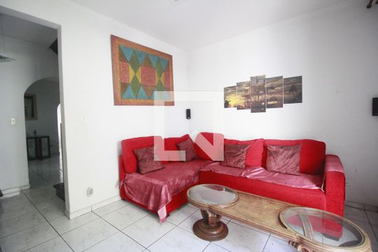 Casa à venda com 4 quartos, 140m² em Indianópolis, São Paulo