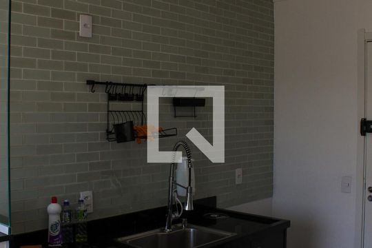 Cozinha de apartamento à venda com 1 quarto, 32m² em Ferreira, São Paulo