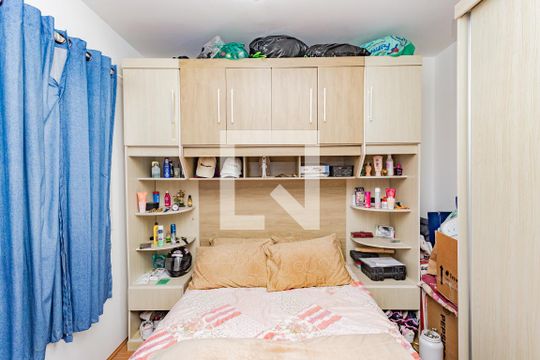 Quarto 2 de apartamento para alugar com 2 quartos, 32m² em Parque Fongaro, São Paulo