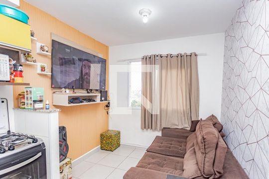 Apartamento para alugar com 2 quartos, 32m² em Parque Fongaro, São Paulo