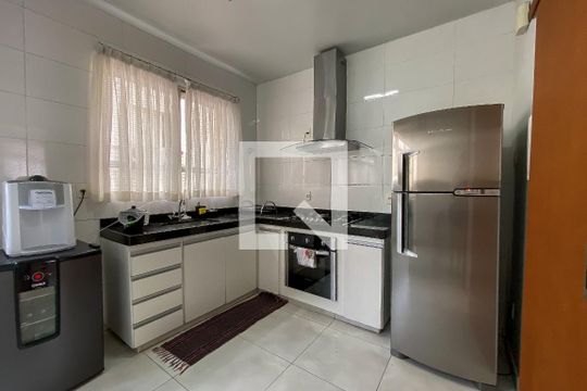 Cozinha de apartamento à venda com 4 quartos, 211m² em Prado, Belo Horizonte
