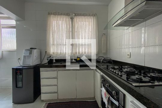 Cozinha de apartamento à venda com 4 quartos, 211m² em Prado, Belo Horizonte