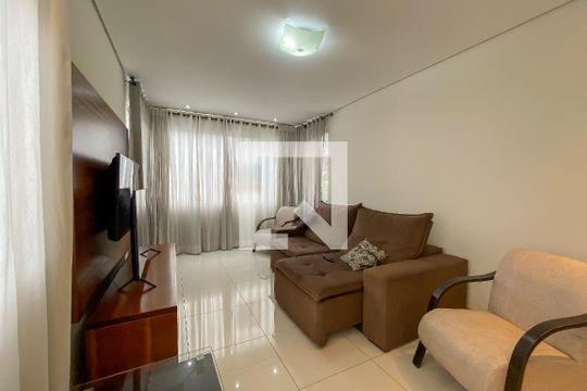 Sala de apartamento à venda com 4 quartos, 211m² em Prado, Belo Horizonte
