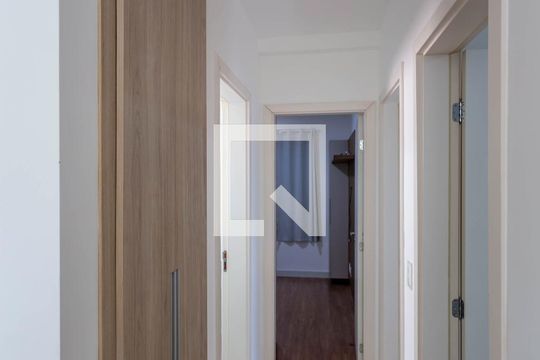 Corredor de apartamento para alugar com 3 quartos, 71m² em Estrela Dalva, Belo Horizonte