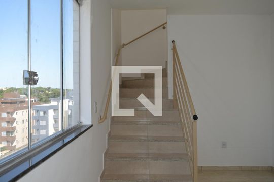 Escada de apartamento à venda com 3 quartos, 160m² em Europa, Contagem