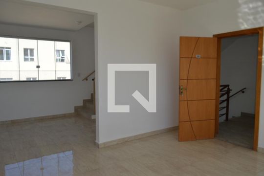 Sala de apartamento à venda com 3 quartos, 160m² em Europa, Contagem