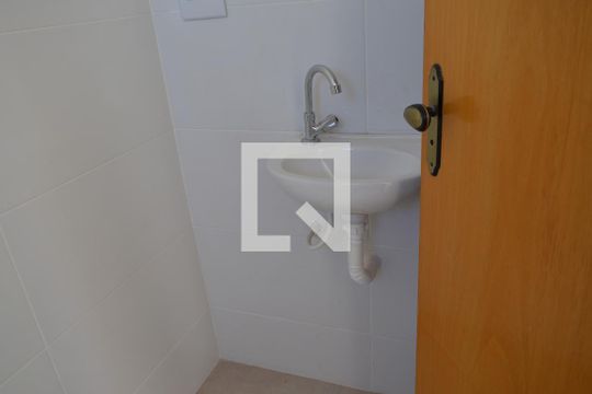 Banheiro da Suite de apartamento à venda com 3 quartos, 160m² em Europa, Contagem
