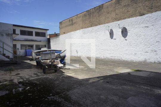 Área comum de casa para alugar com 6 quartos, 500m² em São Geraldo, Porto Alegre