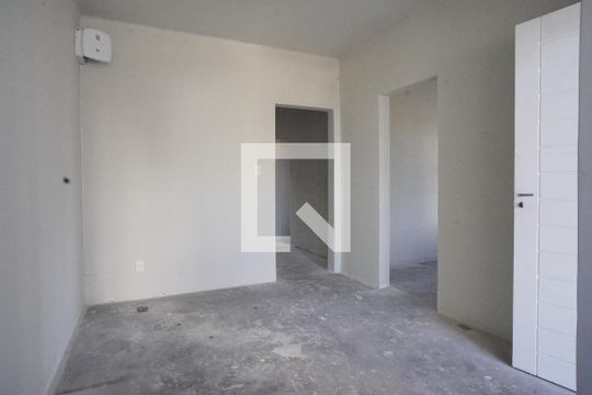 Casa para alugar com 6 quartos, 500m² em São Geraldo, Porto Alegre
